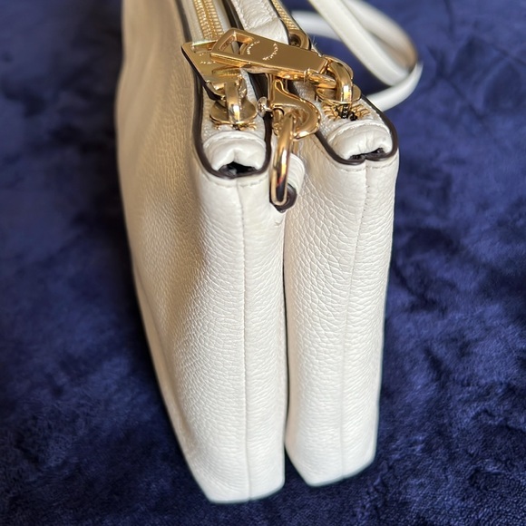 Coach Lyla Crossbody Ivory Color - Picture 14 of 14